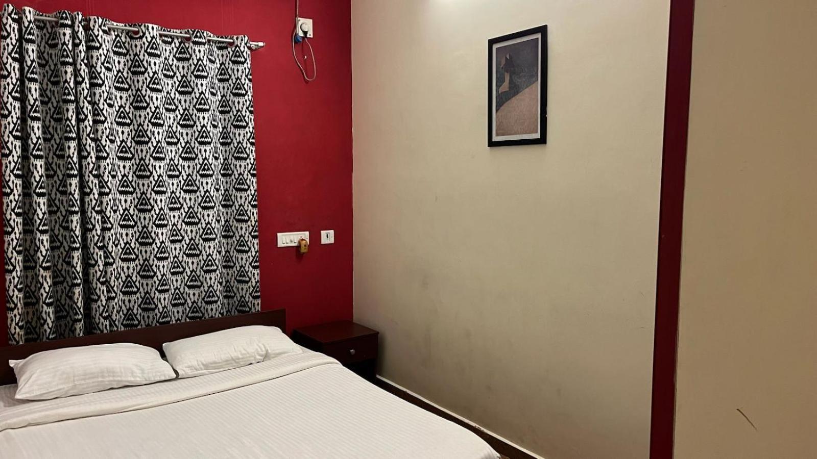 Shri Sai Balavany Residency Pondicherry Exterior photo